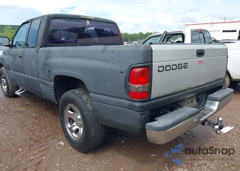 1998 Dodge Ram 1500 St from USA, damaged, VIN 3B7HC13Y1WG158773